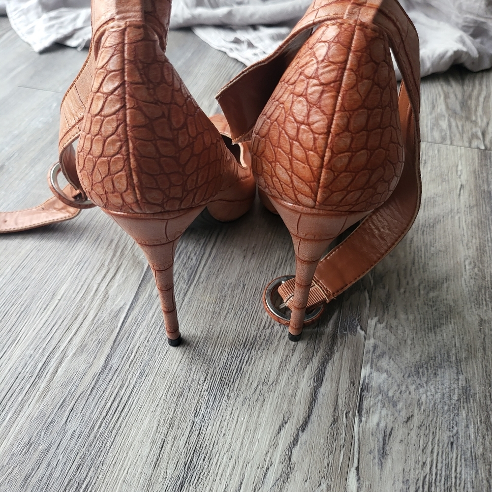 Shoes - Picture 3 of 3